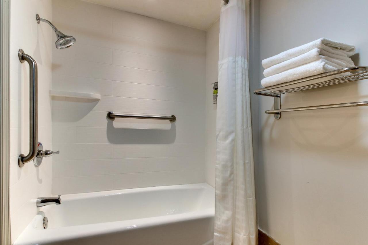 Holiday Inn Express Pittston - Scranton Airport By Ihg Kültér fotó